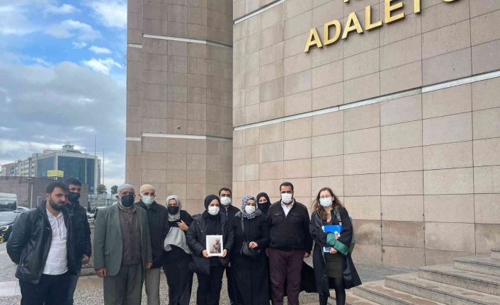 Arnavutköy’de eşi ile arkadaşını öldüren sanık duruşmada konuşmadı
