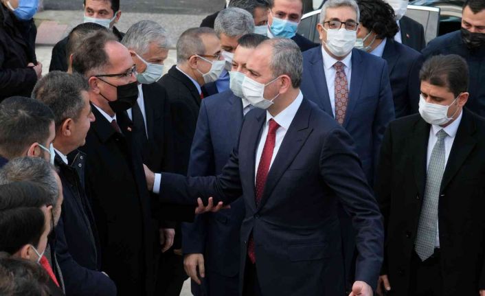 Bakan Gül ve Bakan Özer 17 şehirde 18 adalet mesleki eğitim merkezinin açılışını yaptı