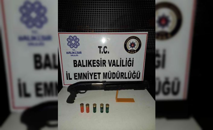 Balıkesir’de polisten 24 şahsa gözaltı
