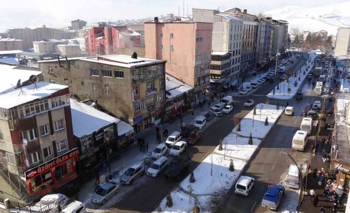 Başkan Geçirgen: “Döviz kurunun düşmesiyle artık marketler de indirim getirmeli”