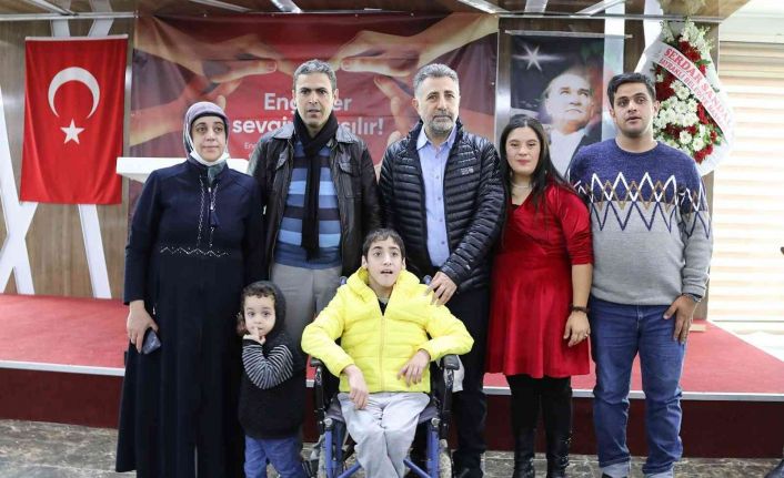 Başkan Sandal: “Asla yalnız değilsiniz”