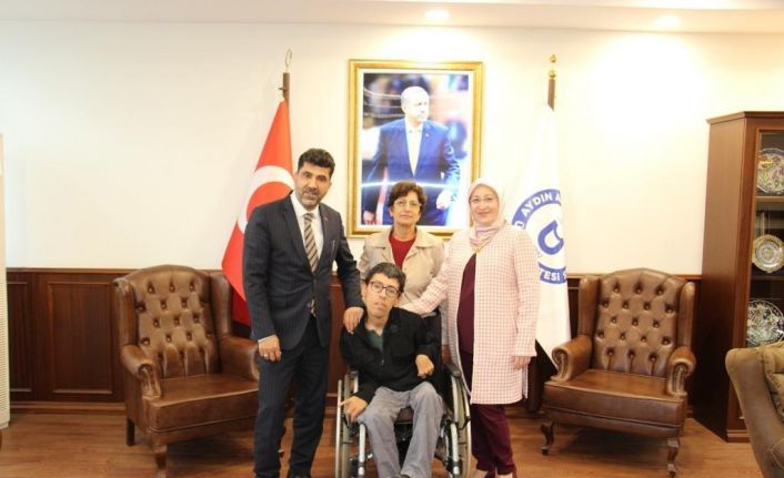 Beyazay Derneği Başkanı Pilevneli, rektör Aldemir ile görüştü