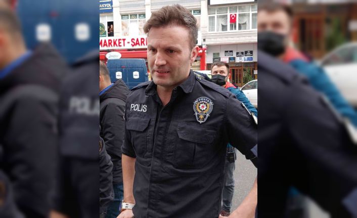 Bıçakla rehin alınan karı-kocayı saldırganın bileğini ısırarak kurtaran polis ayın polisi seçildi