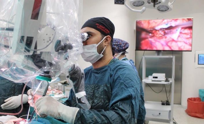 Bilecik’te ilk kez nöronavigasyon sistemi ile beyin tümörü ameliyatı gerçekleştirildi