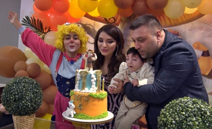 Bir yaşını doldurmadan 3 ay ömür biçildi, 4’üncü yaş gününde herkesin gözlerini doldurdu