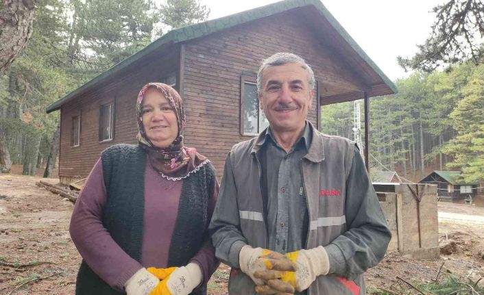 Böyle hayırseverler görülmedi... Bu camilerin hem malzemesi, hem işçiliği yaşlı çiftten