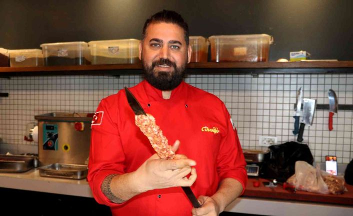 Bulaşıkçılıktan başladı, şimdi 2 restoran, 1 futbol kulübü işletiyor