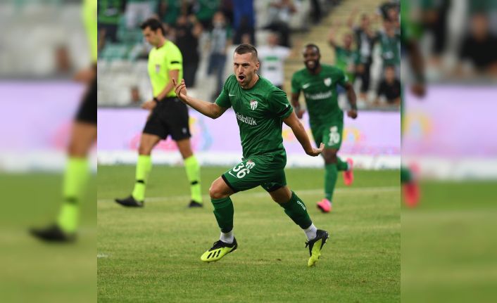 Bursaspor’da Burak Altıparmak takıma geri dönüyor