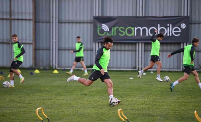 Bursaspor’da Gaziantep FK maç hazırlıkları sürüyor - Yeşil-beyazlı takım taktik çalıştı