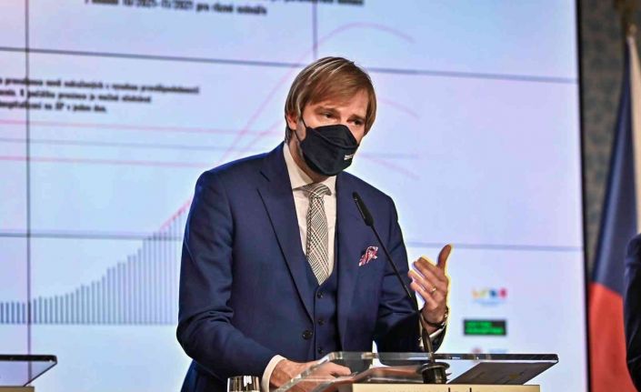 Çekya Sağlık Bakanı Vojtech: "Johnson & Johnson aşısının etkisi 2 ay sonra beklenenden çok daha fazla bir şekilde azalıyor”