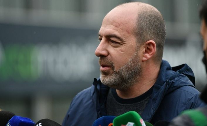 Deniz Kolgu: “Bursaspor’un bundan sonraki teknik direktörü 3 ya da 4 haftalık olamaz”