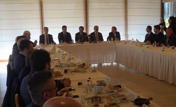 Denizli AK Parti yeni Türkiye ekonomi modelini oda ve STK’lara anlattı