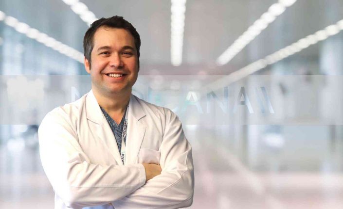 Diş ve Çene Cerrahisi Uzmanı Askar: “İmplant tedavisine başlarken PCR testini muhakkak yaptırın”