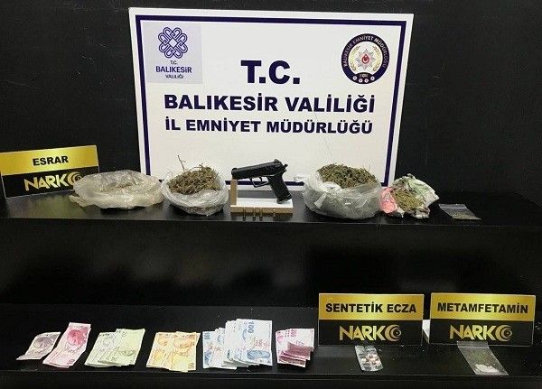 Edremit’te yakalanan kişi suç makinesi çıktı