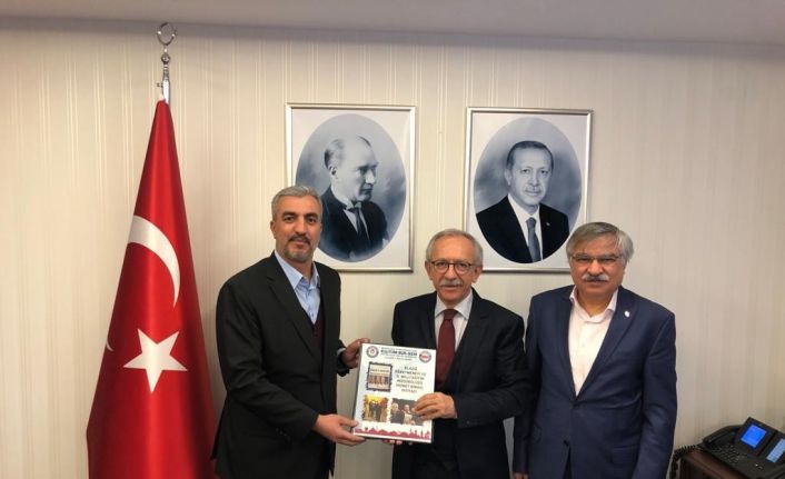 Eğitim Bir-Sen, Elazığ’a yapılması istenen öğretmenevi için toplanan imzaları MEB’e sundu