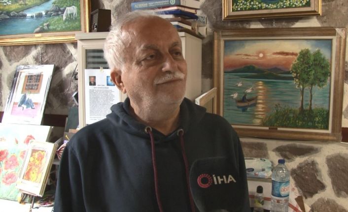 Emekli Sayıştay Üyesi, kurduğu resim atölyesinin gelirleriyle engellilere tekerlekli sandalye alıyor
