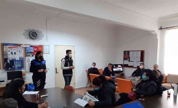 En iyi narkotik polisi anne projesi kapsamında  velilere narko rehber eğitimi veriliyor