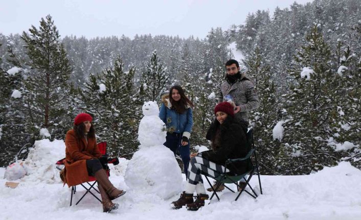 Erzincan’da kar ve tipiden 37 köy, 7 mezra yolu ulaşıma kapandı
