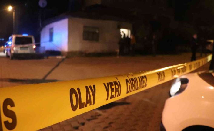 Eşinin geri gelmesi için kendini rehin aldığı pompalı tüfek boş çıktı