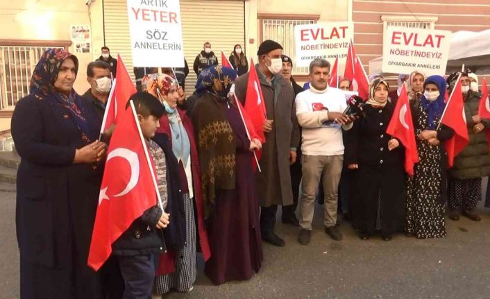 Evlat nöbetindeki ailelerin eylemi kararlılıkla devam ediyor