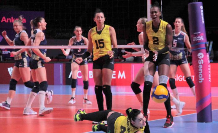 FIVB Kadınlar Dünya Kulüpler Şampiyonası: Prosecco Doc Imoco: 3 - Dentil Praia Clube: 0