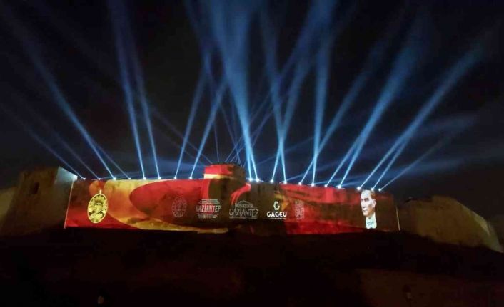 Gaziantep kalesinde 100. yıla özel ses ve ışık gösterisi