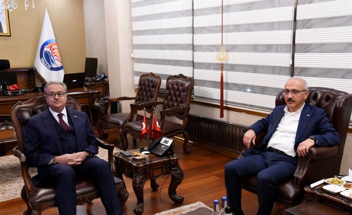 Hazine ve Maliye Eski Bakanı Lütfi Elvan, Vali Su’yu ziyaret etti