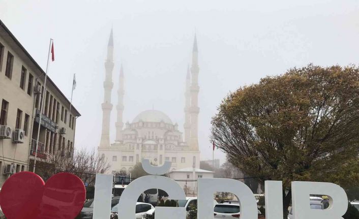 Iğdır’da sis etkili oluyor