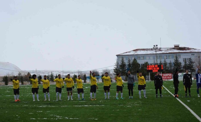 İscehisar Spor rakibi Ahmetli Belediye Spor’u tek goller geçti