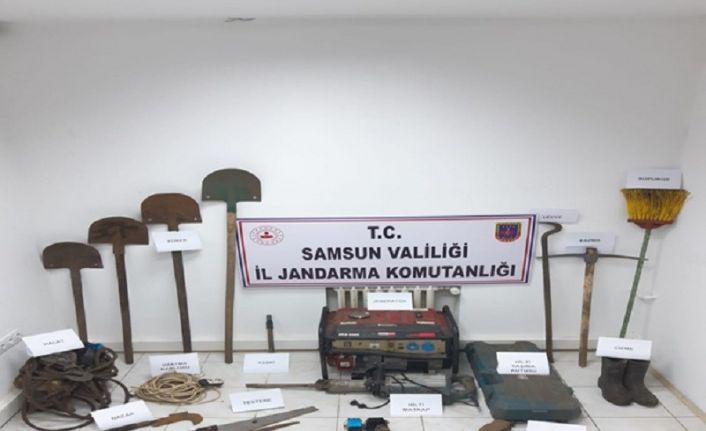 İzinsiz kazı yapan 9 kişi gözaltına alındı