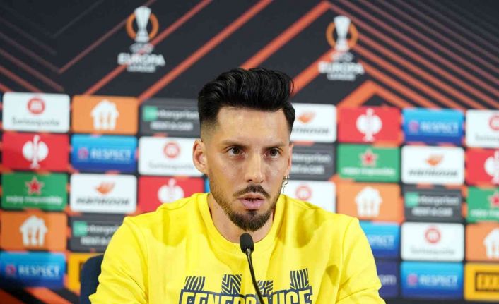 Jose Sosa: "Bu turnuvaya saygı duyduğumuzu gösteren bir performans sergilemek istiyoruz"