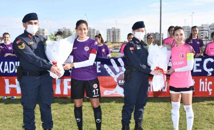 KADES uygulamasının hayat kurtarıcı olduğuna dikkat çeken jandarma personelinin duyarlılığı takdir topladı