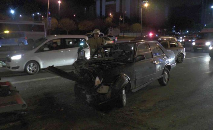 Kartal’da feci kaza: Yolun karşısına geçmeye çalışan yayaya önce cip sonra başka bir otomobil çarptı