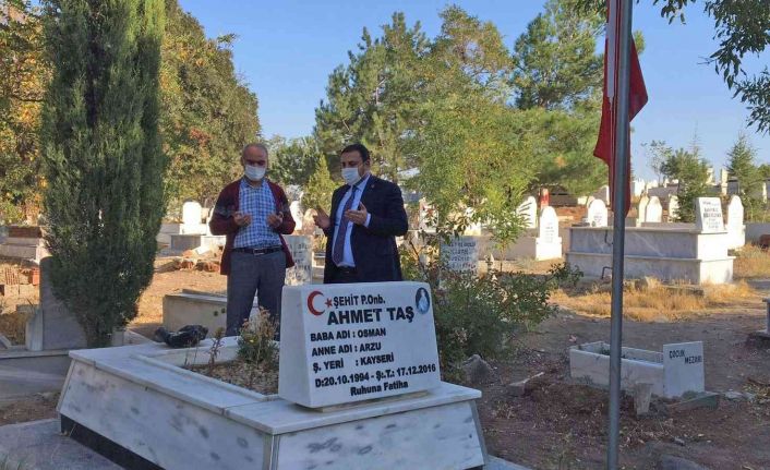 Kayseri’deki hain saldırıda oğlunu şehit veren baba Taş: "Bir oğlumu şehit verdim, vatan uğruna kalan iki oğlumu da veririm"