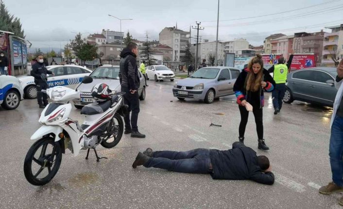 Kaza yaptı aklına ilk ailesi geldi; "kaza yaptım bir şeyim yok" dedi