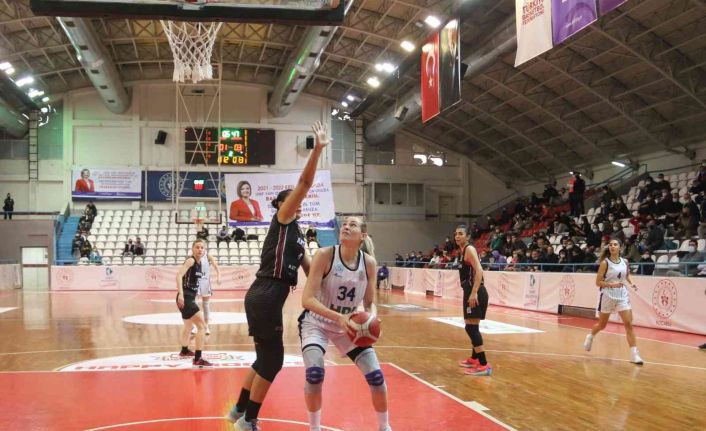 KBSL: UMF Yapı İzmit Belediyespor: 51 - Antalya 07 Basketbol: 60