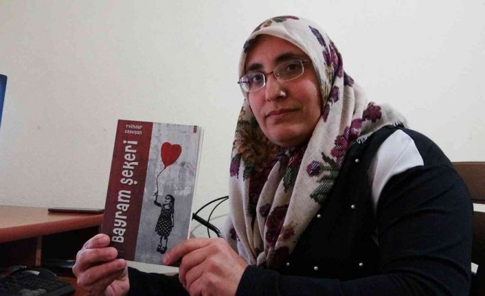 Kendi imkanıyla okuma yazma öğrenen engelli kadın 2’nci şiir kitabını hazırlıyor