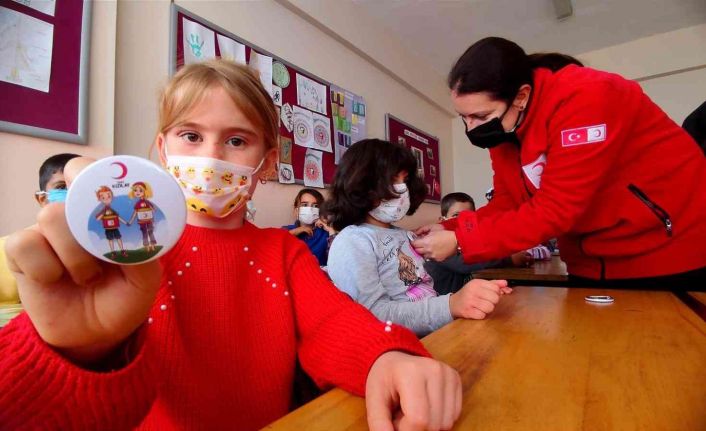 Manisa’da bin öğrenciye Türk Kızılay’ın faaliyetleri anlatıldı