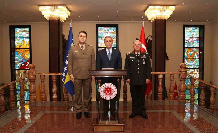 Milli Savunma Bakanı Akar, Bosna Hersek Genelkurmay Başkanı Masovic’i kabul etti