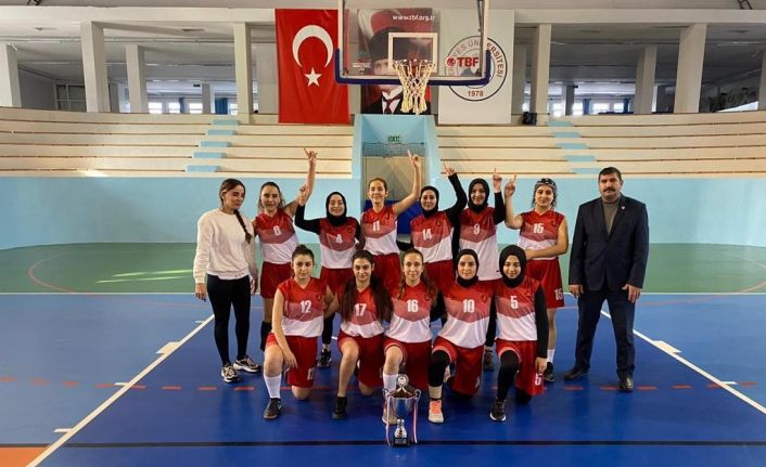 NEVÜ Kadın Basketbol Takımı Şampiyon Oldu
