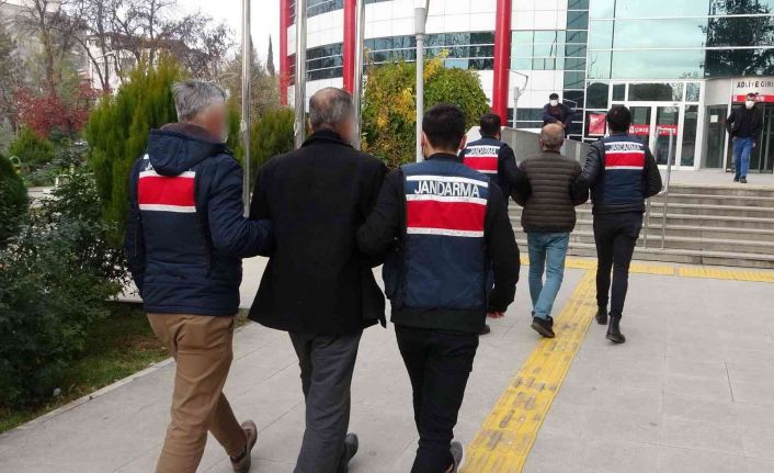 Örgüt üyesi oldukları iddia edilen 2 şahıs, adli kontrolle serbest