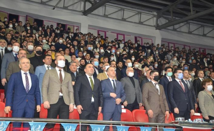 Özçelik İş Sendikası Genel Başkan Yardımcısı Akyel Türk Gençliği Şöleni’ne katıldı