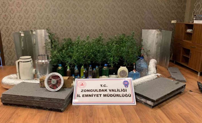 Polisten 3 ayrı uyuşturucu operasyonu: 5 gözaltı