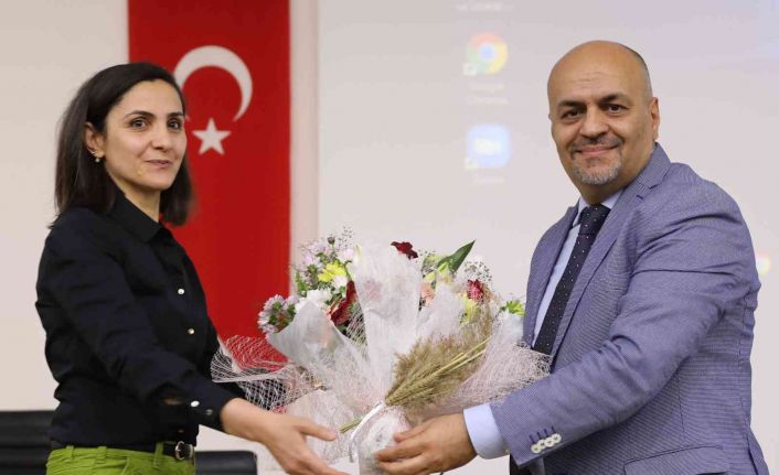 Prof Dr. Altunbaş’dan dijital marka iletişimi konferansı