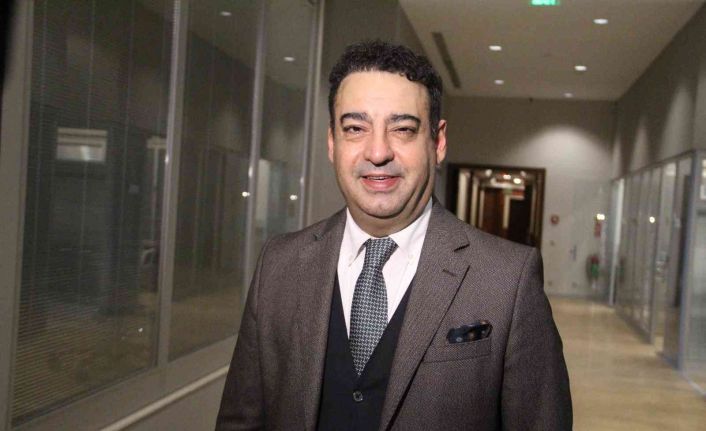 Prof.Dr. Akay: "Her 3 kişiden biri kardiyovasküler sistem hastalıklarından hayatını kaybediyor"