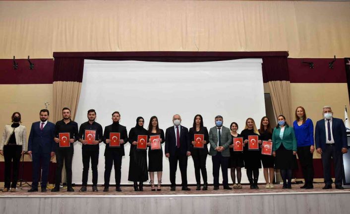 Rektör Namık Ak: “Kalkınmış bir ülke için güçlü bir eğitim sistemi zorunludur”