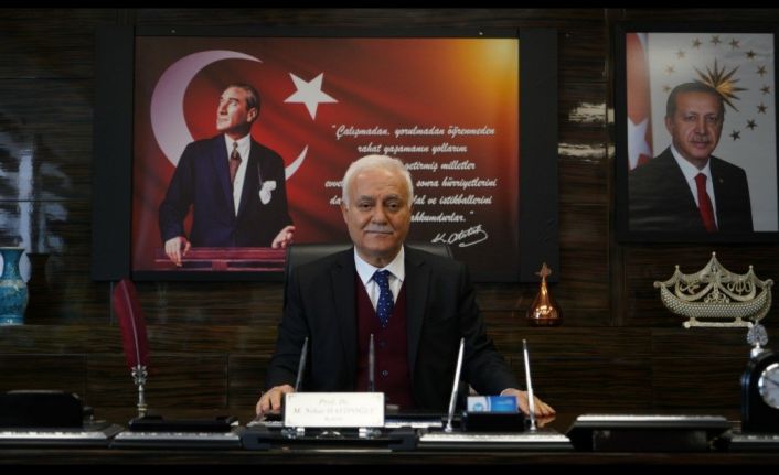 Rektör Nihat Hatipoğlu’ndan 25 Aralık mesajı