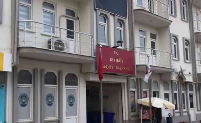Rüşvetten tutuklanan CHP’li belediye başkanının yerine yeni başkan seçildi