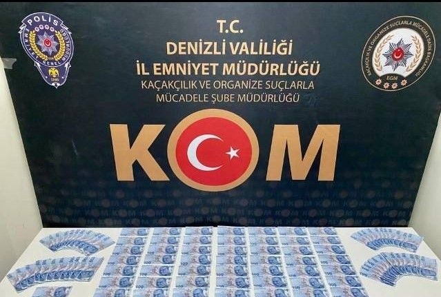 Sahte parayla alışveriş yaparken yakalandılar