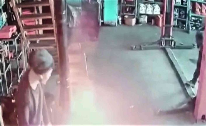 Sobaya döktüğü benzinle az kalsın hem kendi hem yeğeni yanıyordu